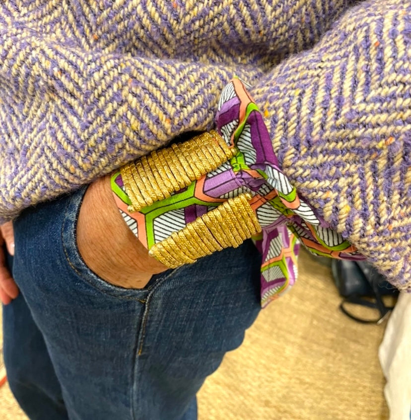 GOLD PATTERNED CUFF